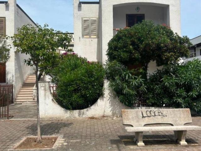 Appartamento in vendita a Lesina FG