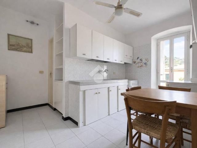 Appartamento in vendita a Lerici via Trogu, 47, San Terenzo