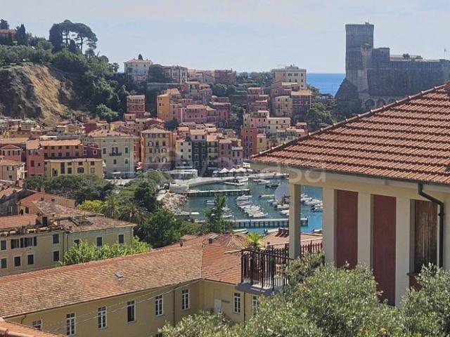 Appartamento in vendita a Lerici piazza Giuseppe Garibaldi