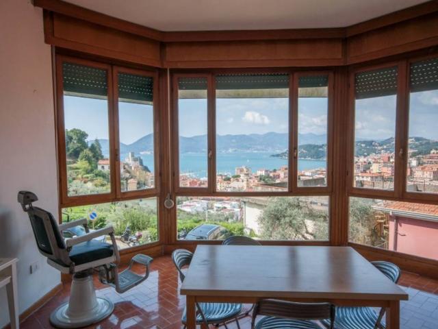 Appartamento in vendita a Lerici SP