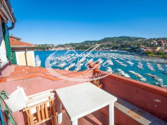 Appartamento in vendita a Lerici SP