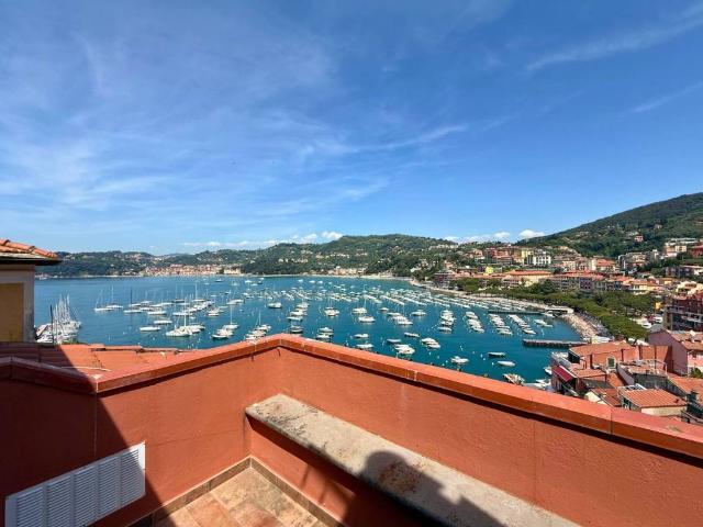 Appartamento in vendita a Lerici SP