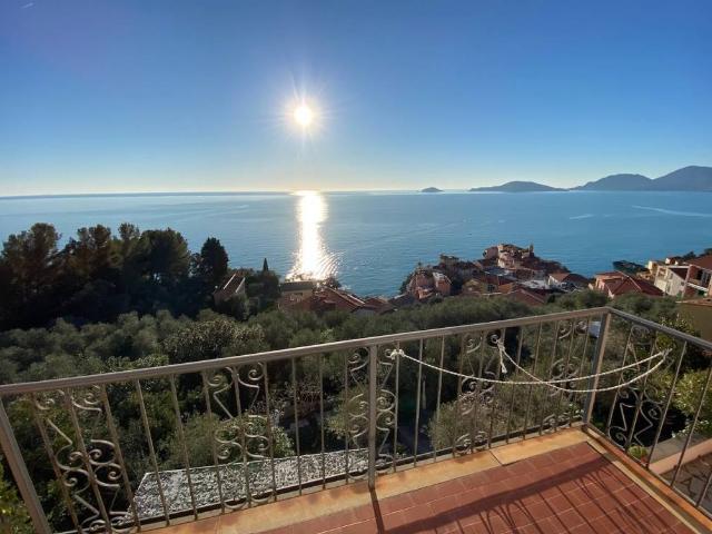 Appartamento in vendita a Lerici SP