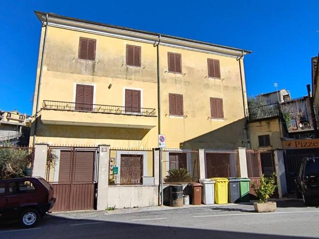 Appartamento in vendita a Licenza RM