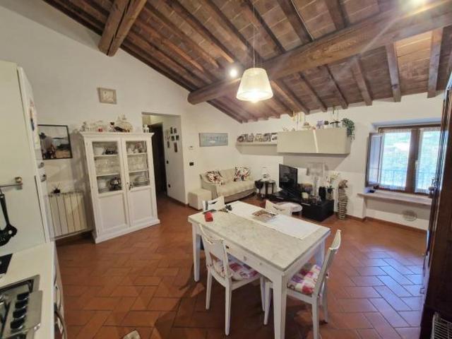 Appartamento in vendita a Limite Campi Bisenzio 65 mq Rif: 1424704