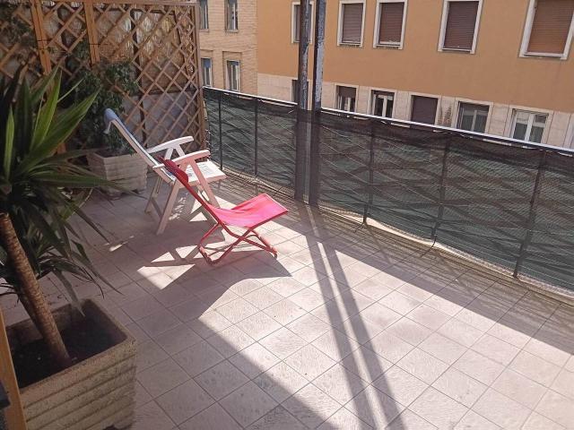 Appartamento in vendita a Livorno