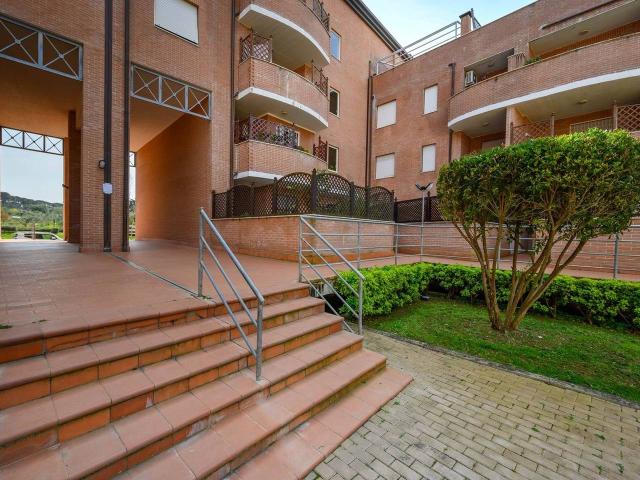 Appartamento in vendita a Livorno