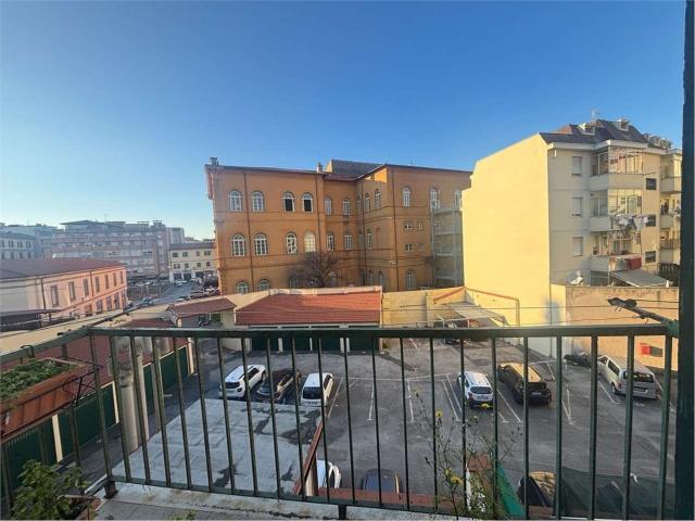 Appartamento in vendita a Livorno