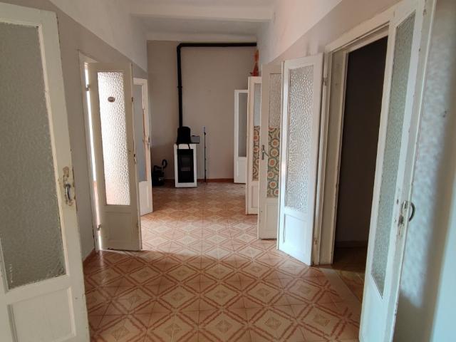 APPARTAMENTO in VENDITA a LIVORNO CENTRO di 5 vani