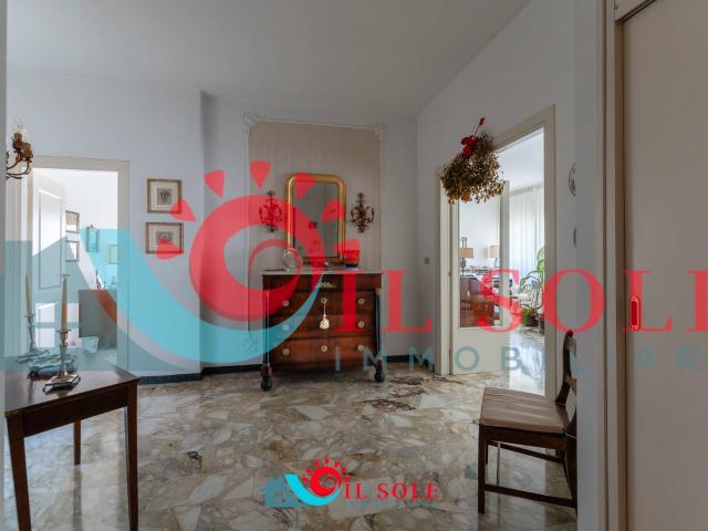 Appartamento in vendita a Livorno, Centro