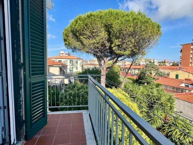 Appartamento in vendita a Livorno LI