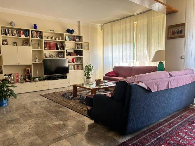 Appartamento in vendita a Livorno LI