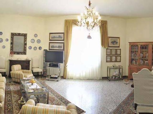 Appartamento in vendita a Livorno LI