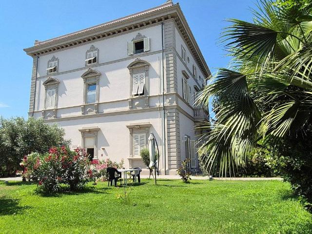 Villa in vendita a Livorno LI