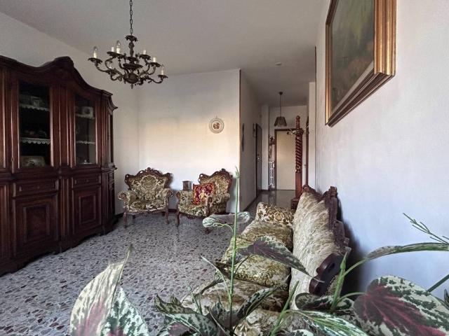 Appartamento in vendita a Livorno LI