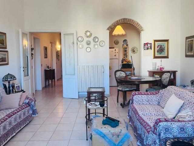 Appartamento in vendita a Livorno LI