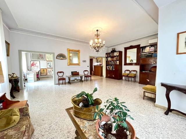 Appartamento in vendita a Livorno LI