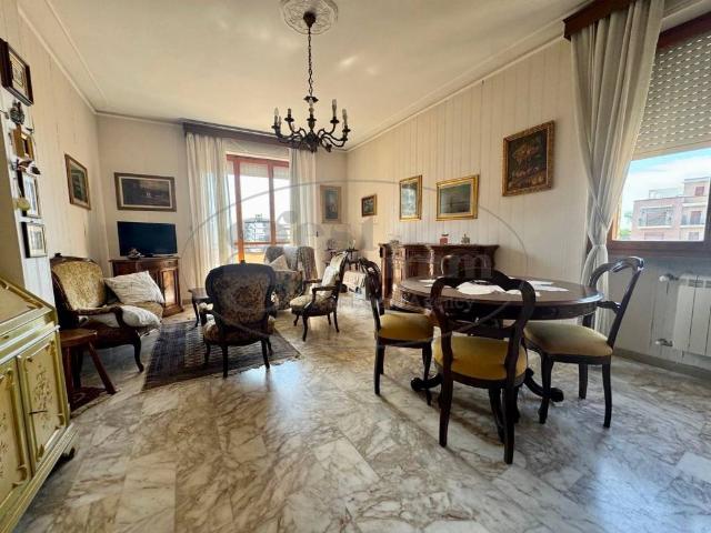 Appartamento in vendita a Livorno LI