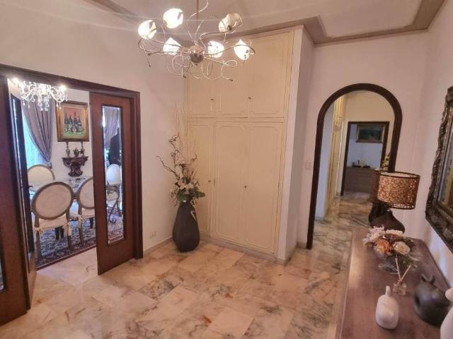 Appartamento in vendita a Livorno LI