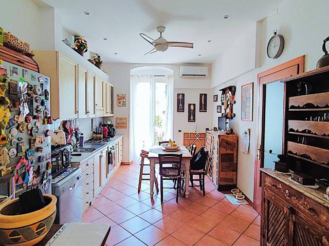 Appartamento in vendita a Livorno LI
