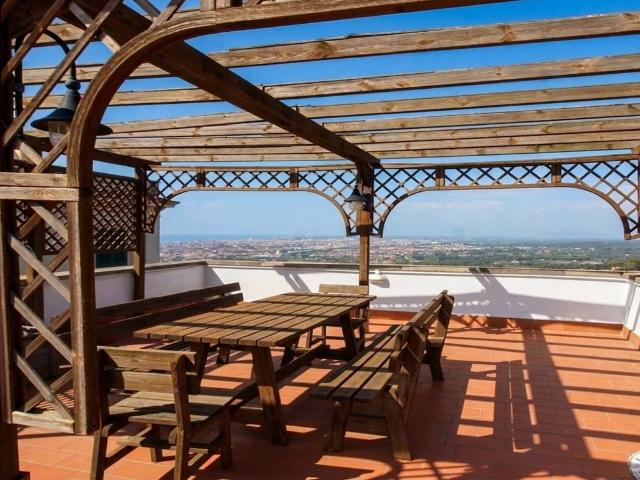 Appartamento in vendita a Livorno LI