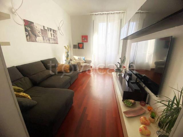 Appartamento in vendita a Livorno via Paolo Emilio Demi, Calzabigi, Mameli