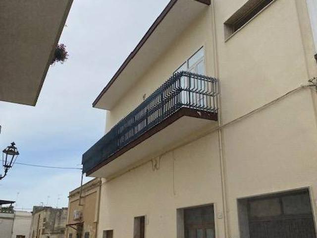 Appartamento in vendita a Lizzanello LE