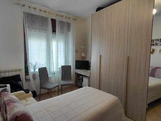 Appartamento in vendita a Locate Varesino CO