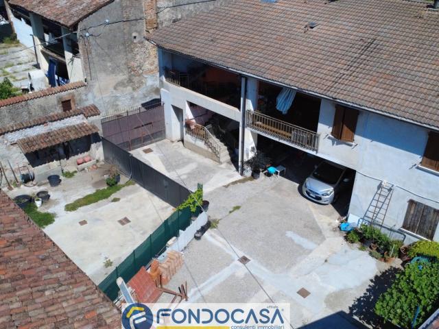 Appartamento in vendita a Lograto
