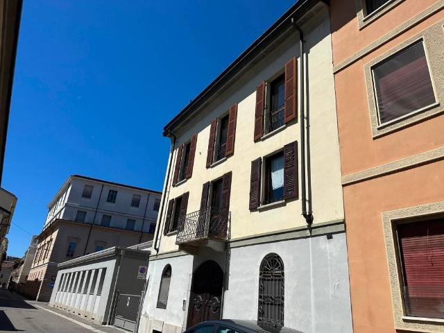 Appartamento in vendita a Lodi LO