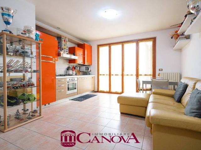 Appartamento in vendita a Lomazzo CO