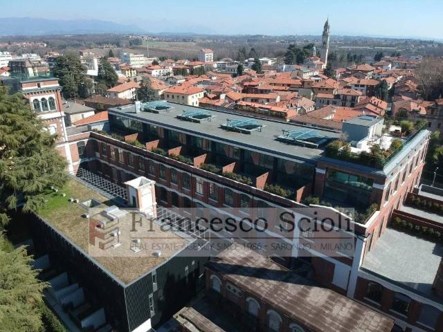 Appartamento in vendita a Lomazzo CO