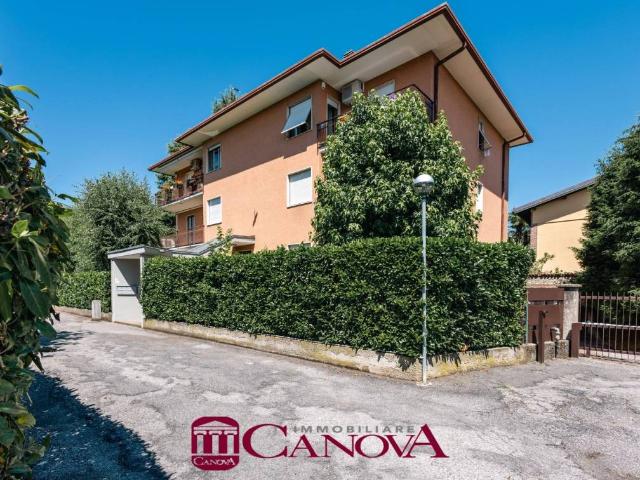 Appartamento in vendita a Lomazzo CO