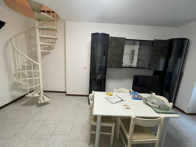 Appartamento in vendita a Lomazzo CO