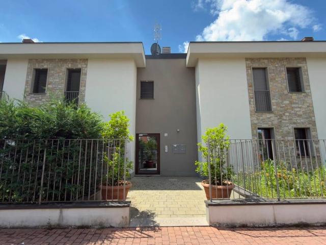 Appartamento in vendita a Lomagna LC