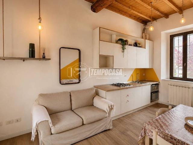 Appartamento in vendita a Lomagna LC