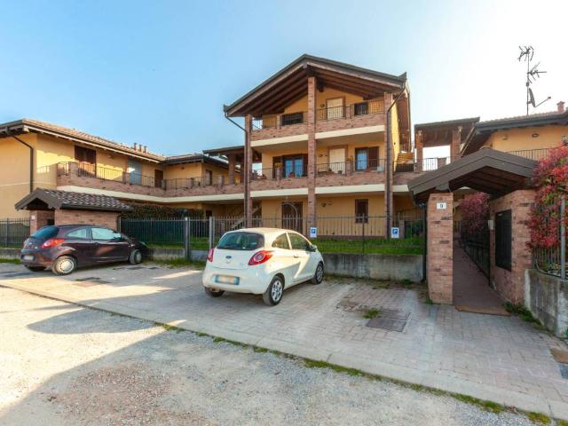 Appartamento in vendita a Lonate Ceppino VA