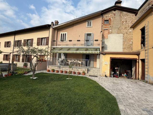 APPARTAMENTO in VENDITA a LONATO di 4 vani