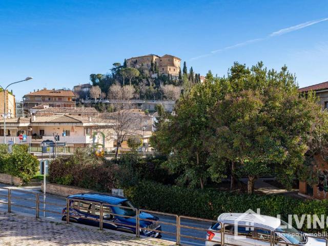 Appartamento in vendita a Loreto Aprutino PE