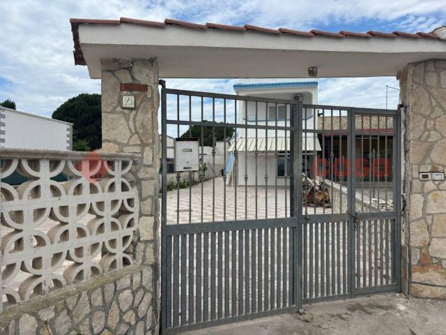Appartamento in vendita a Pulsano TA