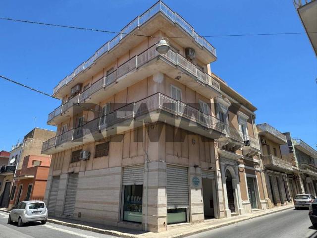 Appartamento in vendita a Pachino corso Nunzio Costa, 83