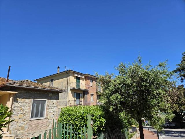 Appartamento in vendita a Paciano PG