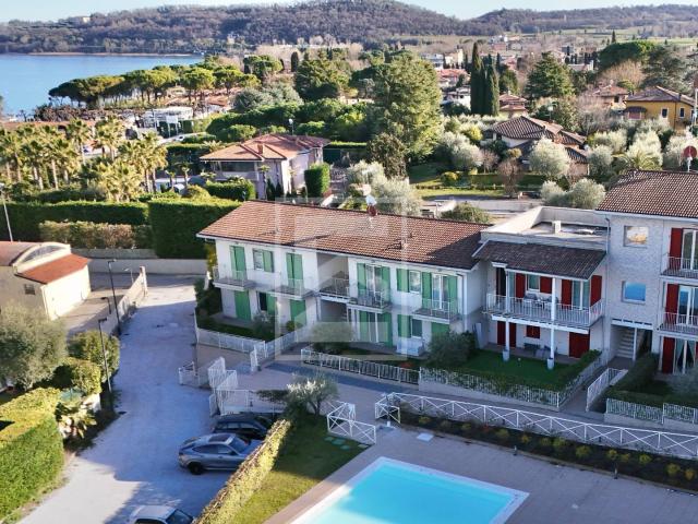 Appartamento in vendita a Padenghe sul Garda