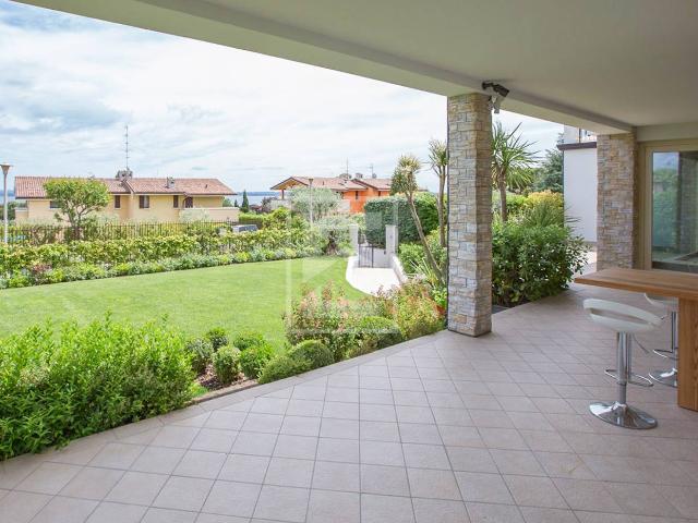 Appartamento in vendita a Padenghe sul Garda