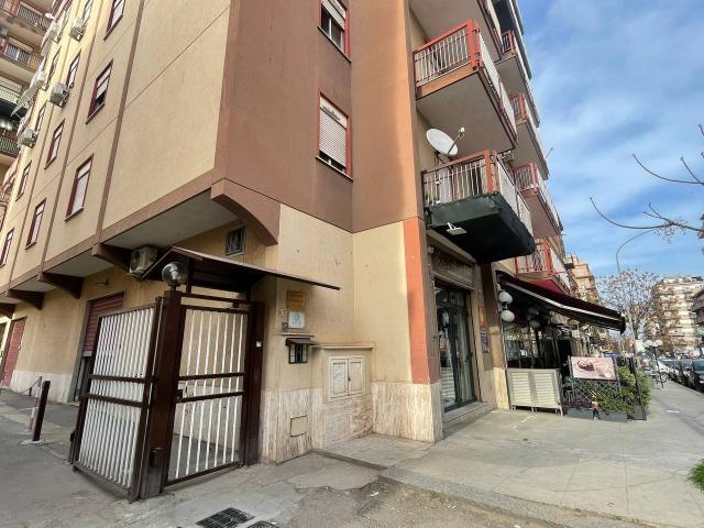 Appartamento in vendita a Palermo