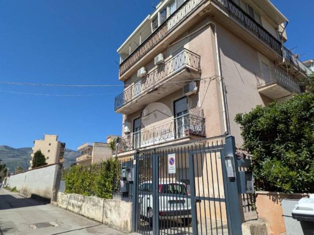 Appartamento in vendita a Palermo