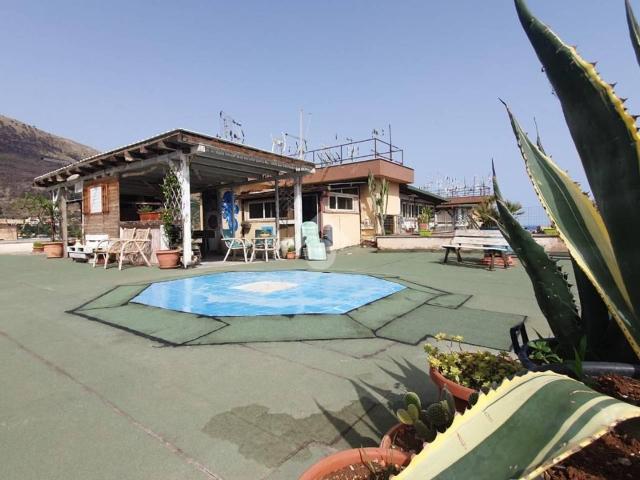 Appartamento in vendita a Palermo