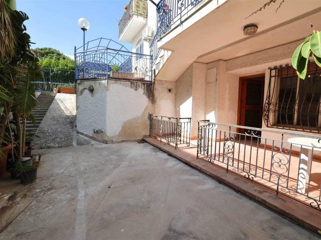 Appartamento in vendita a Palermo