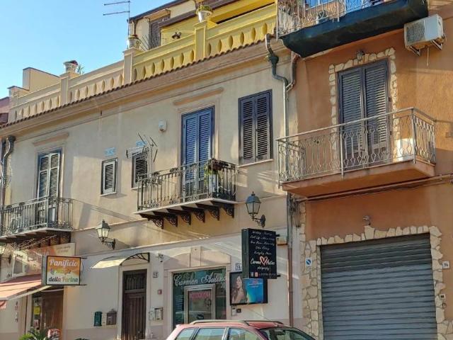 Appartamento in vendita a Palermo