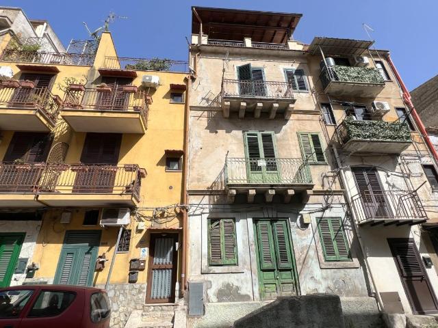 Appartamento in vendita a Palermo